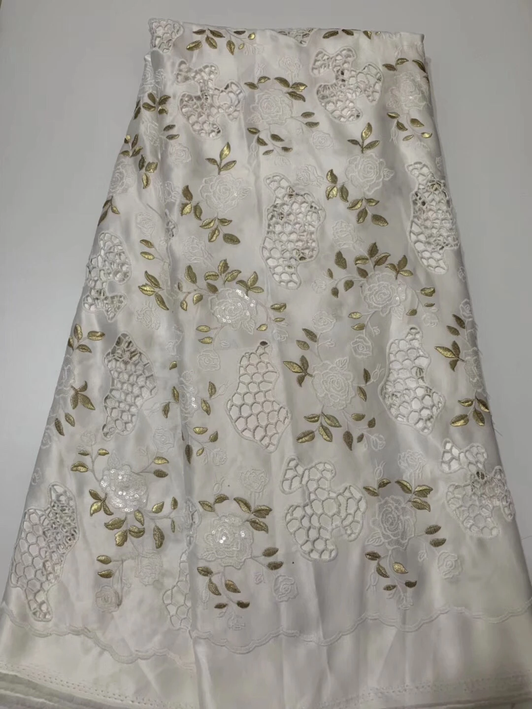 

New style French net lace African tulle mesh lace fabric white color high quality nigerian sequin embroidery lace fabric KCD9156