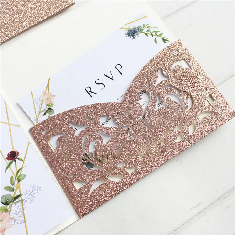 Роскошный Золотой набор свадебных приглашений с RSVP конвертом для живота с тремя сложными карманами приглашает Свадебные украшения