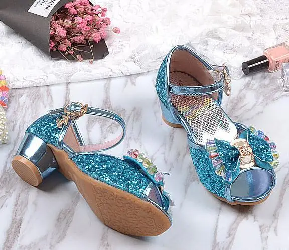 Босоножки для девочек Новинка 2017 года Корейская версия летней обуви принцессы