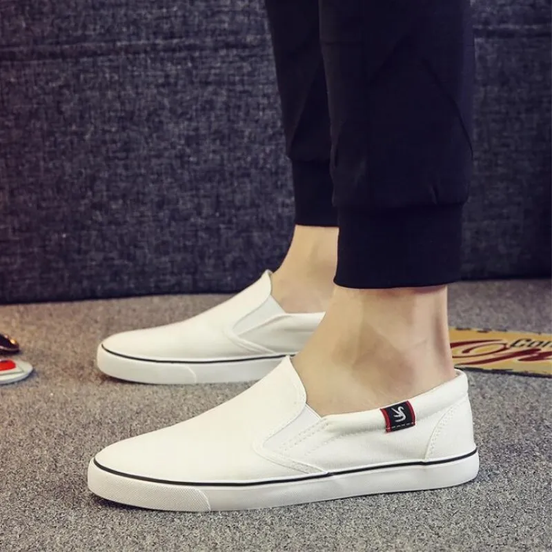 

New 2018 Fashion Quality Canvas Shoes For Men's Flats Men Casual Shoes Leisure Solid White Black Footwear Spring Vulcanize Shoes