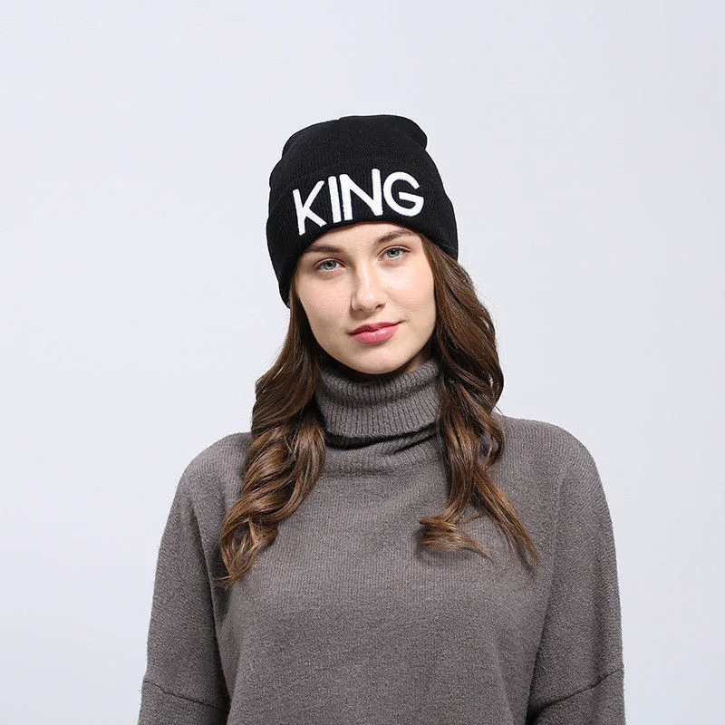 Зимние теплые шапочки Skullies, вязаная шапка KING QUEEN, шапка Skullies, головные уборы для мужчин и женщин, лыжная шапка с вышивкой NEWHot