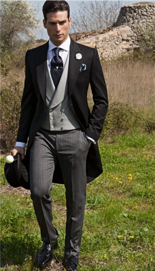 

New Arrival Groomsmen One Button Groom Tuxedos Peak Lapel Men Suits Wedding Best Man Blazer ( Jacket+Pants+Tie+Vest ) C165