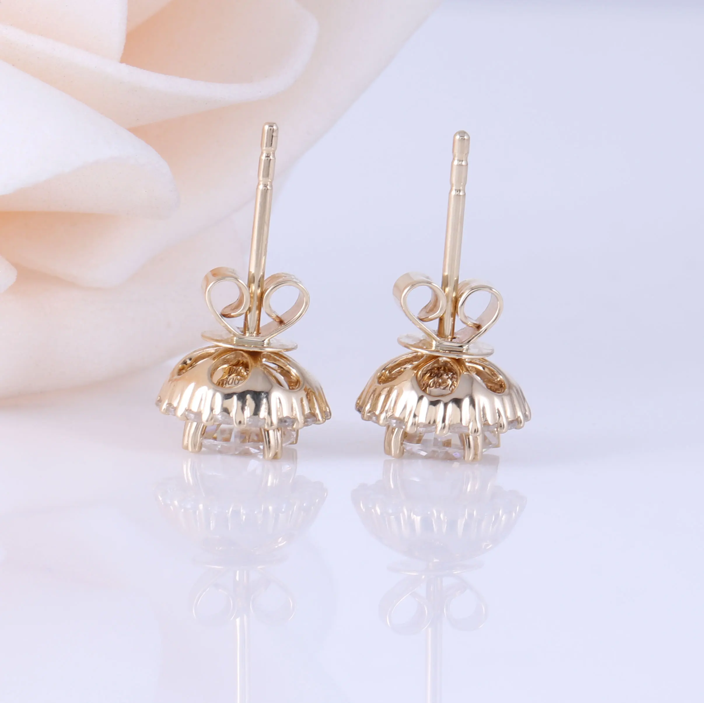 DovEggs 14K Rose gold Stud Earring 0.5CTW Center GH Color romantic style Moissanite Earrings Push Back for Women | Украшения и