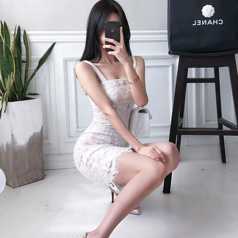 Женское летнее ажурное платье без рукавов с открытой спинкой и кружевной сеткой |