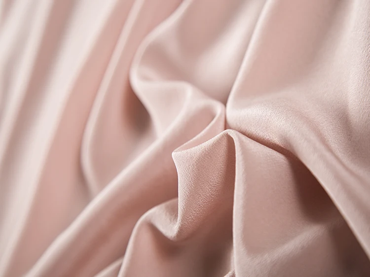 Пикантные ночные рубашки из чистого шелка на толстых лямках женское базовое