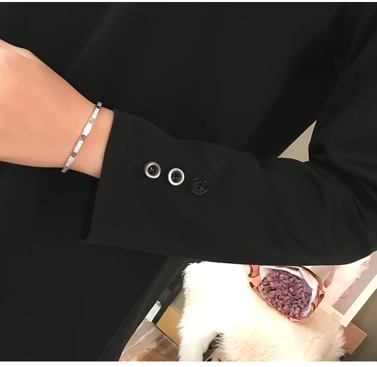 

2018 New pregnant women's spring dress long sleeved Korean pure color dress Large Size Loose For Maternity Top 126