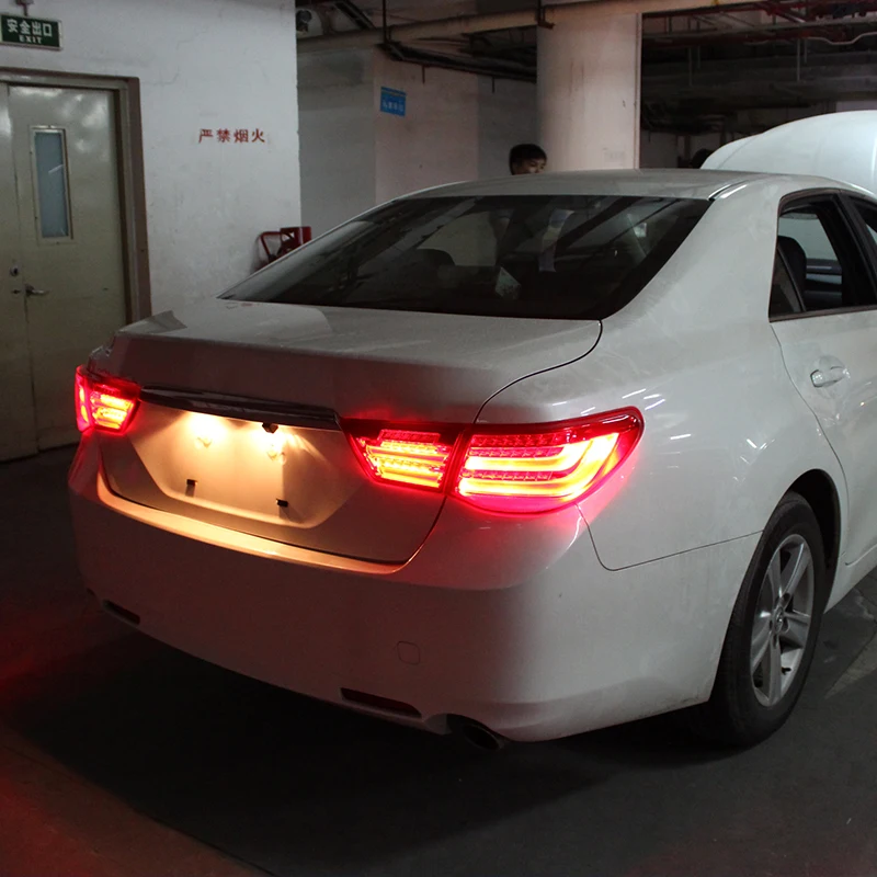 Taillight Assembly for Toyota Reiz Mark X LED running light brake turn signal |