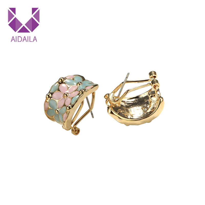 AIDAILA женские серьги гвоздики для девушек с цветочным узором из смолы молодых