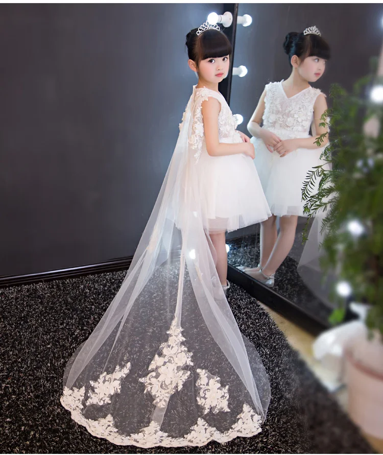 Пышное платье принцессы для девочек длинное белое кружевное бальное с блестящей