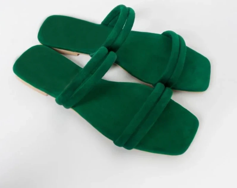 Женские сандалии без шнуровки черные шлепанцы на плоской подошве в африканском