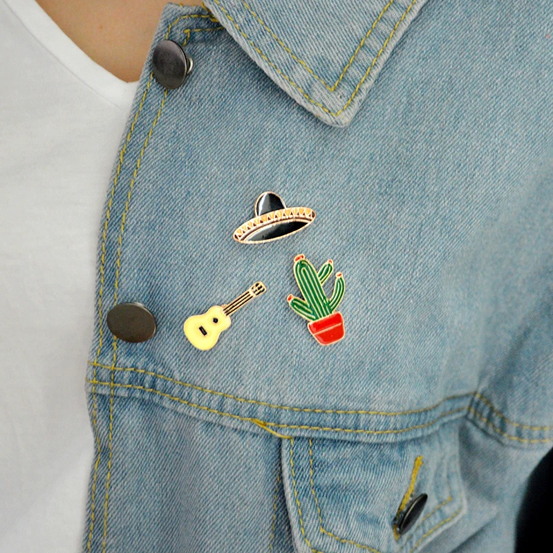 

9 sets Cartoon Aminal Enamel Pins Weird cat Cute horse Play Rabbit Brooches for women Lipstick Lip print lapel pin badge Jewelry