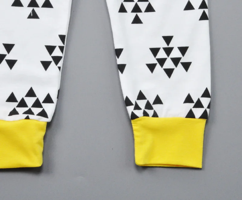 

Summer Letter Printed Baby Boy Clothing Sets T-shirt + Triangle Pattern Pants Kids Girl Clothes Suit Fashion Kids Casual Set