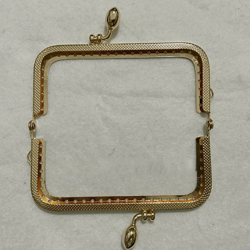 Роскошная женская сумка для монет золотистого цвета с резным узором сделай сам