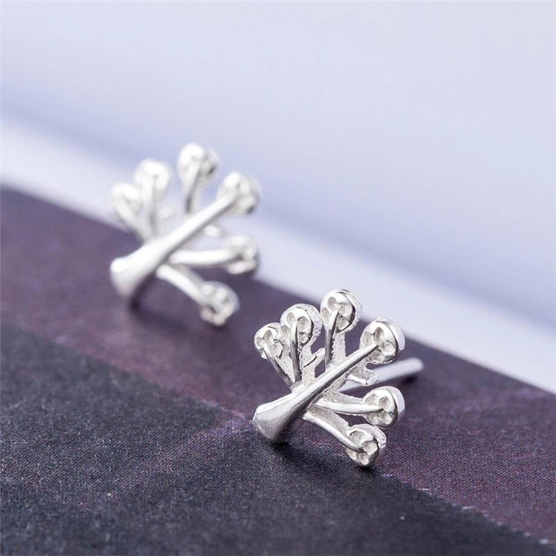 

Sole Memory Fresh Simple Small Tree Cute Literary Personality Silver Color Fashion Female Stud Earrings SEA551