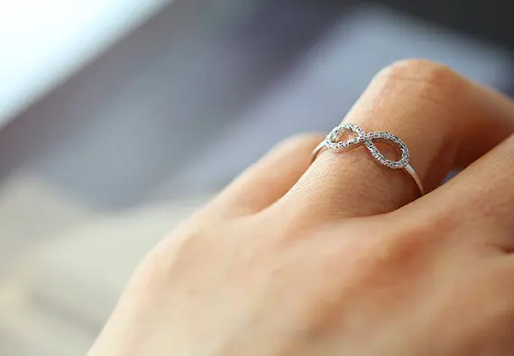Wholesale Handmade an infinite loop crystal love rose gold silver jewelry Creative gift ideas infinity rings for women | Украшения и
