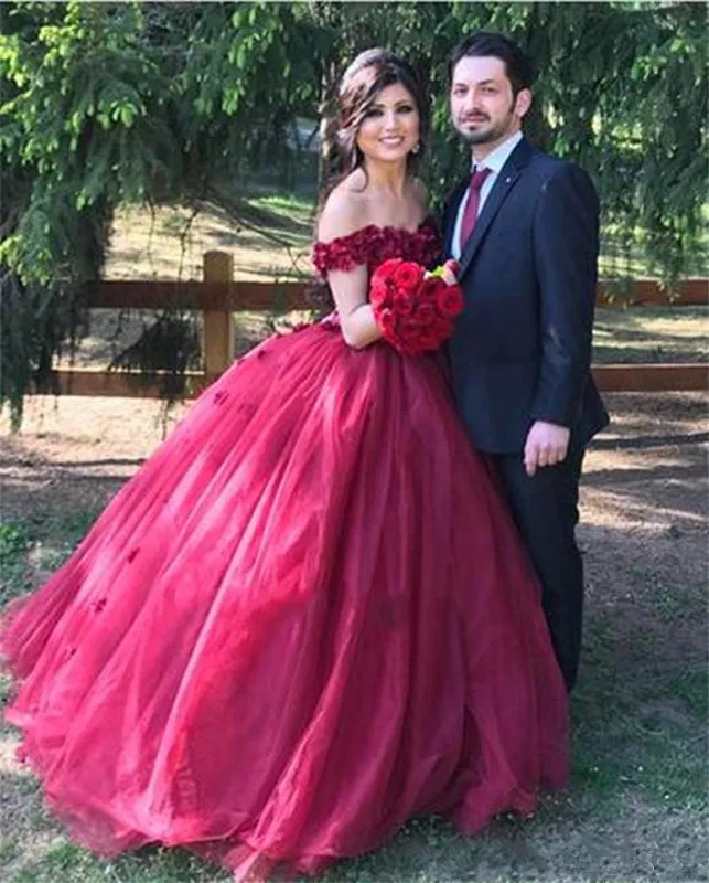 2020 Burgundy Ball Gown Quinceanera Dress Off Shoulder Ruffles Lace Applique 3D Flowers Puffy Long Sweet 16 | Свадьбы и торжества
