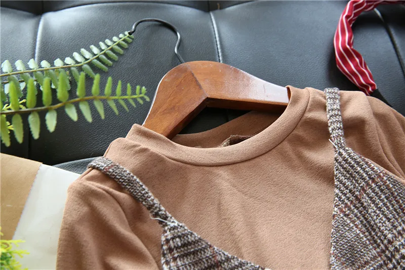 Осень 2019 Топ с длинным рукавом для девочек + клетчатое платье на бретелях игрой