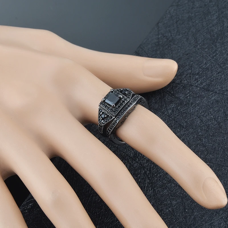 

2019 Vintage rings Square CZ Paved Engagement Rings Sets Black Gold Color Crystal Wedding Jewelry For Women Ring 2 Rounds J02747