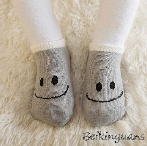 Gray smiley face Весной и летом и Летний хлопок мультфильм Нескользящие Детские носки носки-башмачки Нескользящие клей пола Детские носочки - Цвет: Gray smiley face