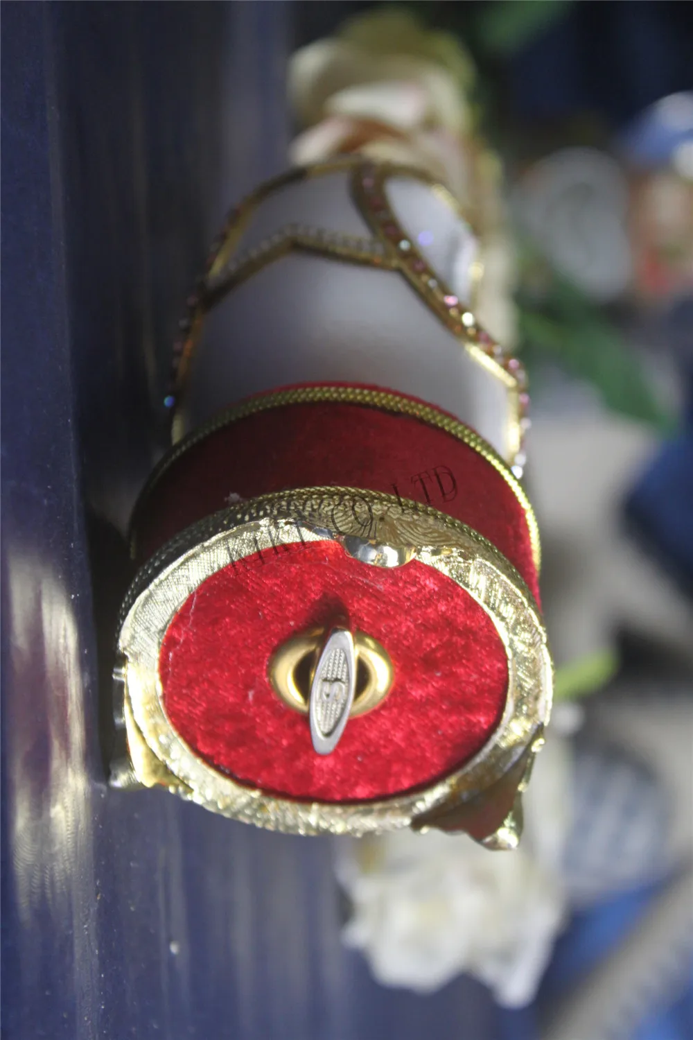 Музыкальная шкатулка в виде белых яиц Королевском Стиле креативный подарок с