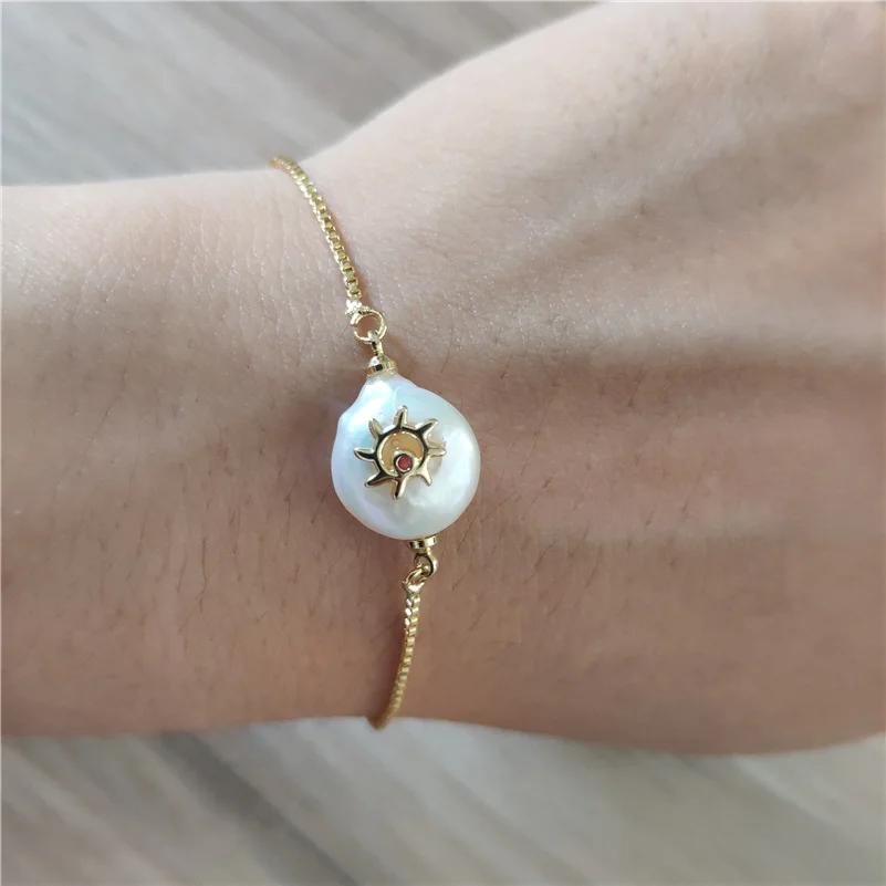 

Женский металлический браслет с подвеской, крошечный золотистый очаровательный браслет с подсолнухом, натуральным пресноводным жемчугом, ...