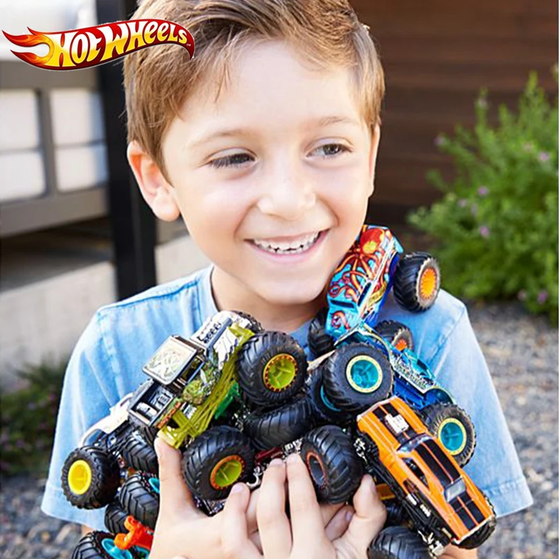 

Hot Wheels Monster Trucks Selection 1:64 Scale Collectible Diecast Metal Kid Toys Big Foot 4WD Off-Road Vehicle FYJ44 Boys' Gift