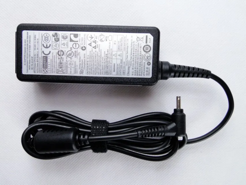 Free Shipping 40W 19V 2.1A Original Mini Laptop AC Adapter For Samsung With 3.0*1.0mm DC Connector PA-1400-14 | Электроника