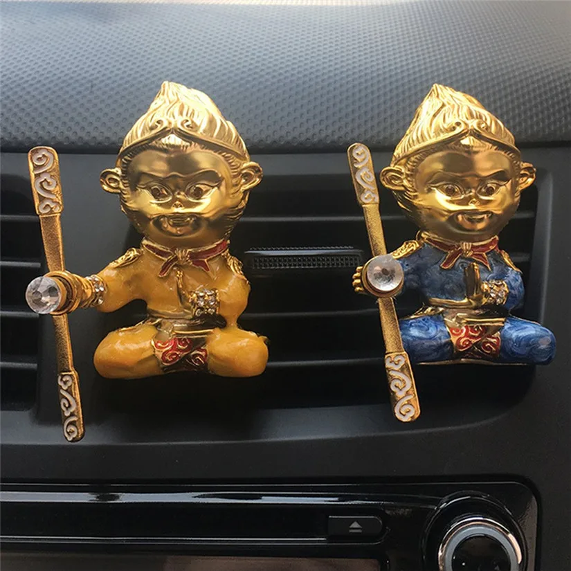 Автомобильный освежитель воздуха CARPRIE автомобильный на выходе в автомобиле