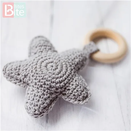 Grey Star Bite bings 1 шт. Amigurumi Star Mobile для детской кроватки, подвесные игрушки, погремушки для младенцев, забавные Развивающие игрушки для малышей, вязанные крючком детские игрушки - Цвет: Grey Star