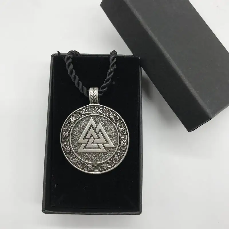 2018 Новое поступление круглый символ Valknut Мужская футболка с викингом ожерелье