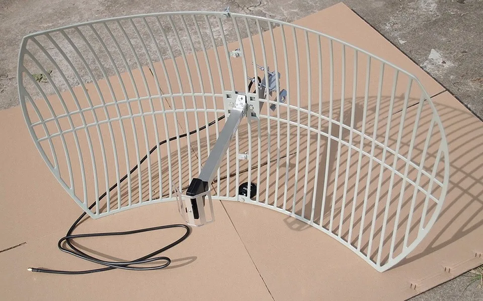 

20dBi High Gain 2G 3G CDMA UMTS 850mhz Outdoor Cell Antenna Mobile GSM 900mhz External Mobile Phone Signal Antenna N Connector 4