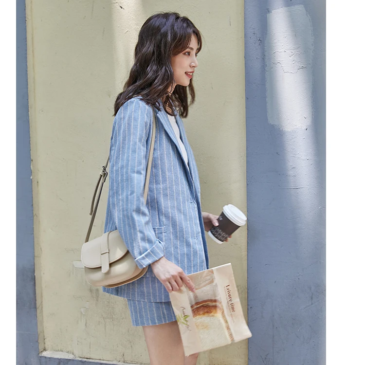 Женские офисные костюмы из хлопка и льна с шортами полосатая куртка длинным