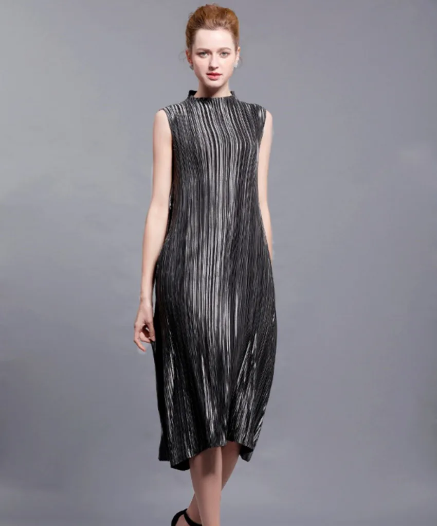 Changpleat Summer Dress Metallic Luster Design Miyake Pleated Stand collar Sleeveless Dresses For Women Black Big Swing | Женская одежда