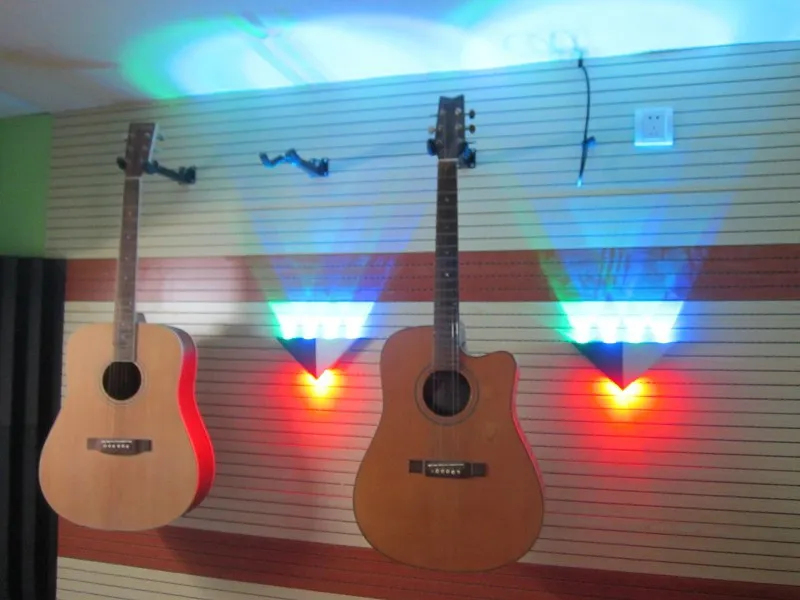 Треугольная светодиодная настенная лампа алюминиевая Просвечивающая высокой