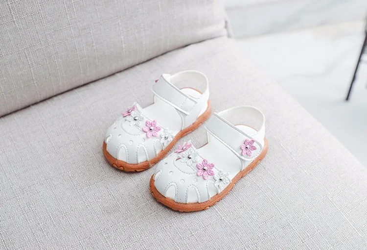 Sandalia Infantil/ г. Летние сандалии для девочек с цветочным принтом zapatos Nina детские туфли принцессы для маленьких девочек, классные детские скандалы - Цвет: As picture