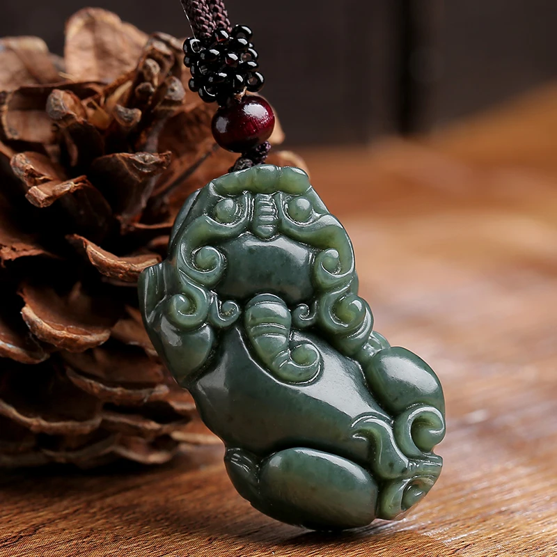 

shipping Natural Dark Green HETIAN Nephrite Pendant Hand-Carved PIXIU Round Necklace Fashion Men's Fashion Jades Jewelry