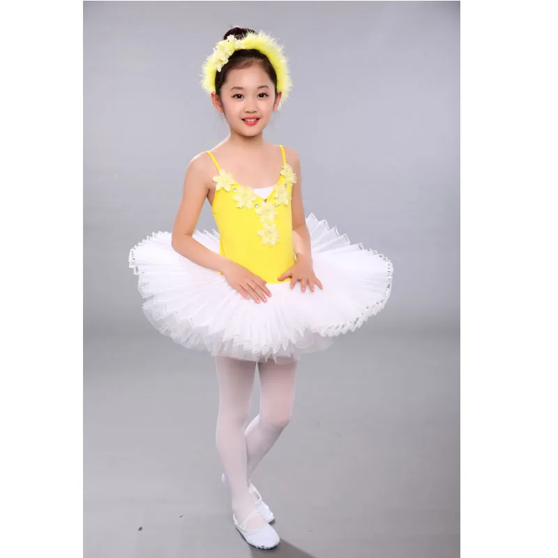 Желтое детское платье Лебедь расшитое блестками балетное платье-пачка Лебединое