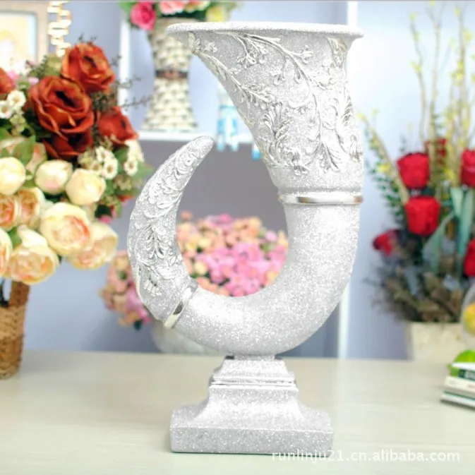 

Manufacturers supply creative fashion modeling resin vases Resin Crafts Decoration wholesale