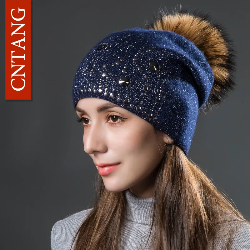 Blue CNTANG, шерстяные вязаные шапки с серебряной нитью, круглая теплая шапка с заклепками для женщин, осенне-зимние модные шапки с меховым помпоном, дамские шапочки - Цвет: Blue