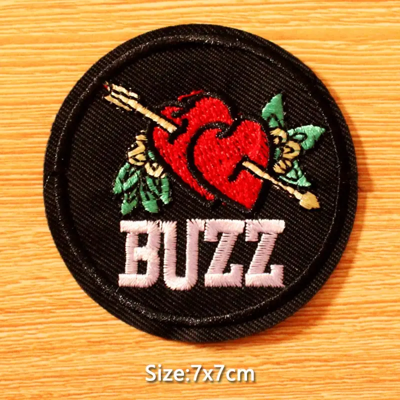 DIY Punk Skull Patch Embroidered Patches For Clothing Iron On Patches On Clothes Rock Hippie Patch Biker Badges Black Applique