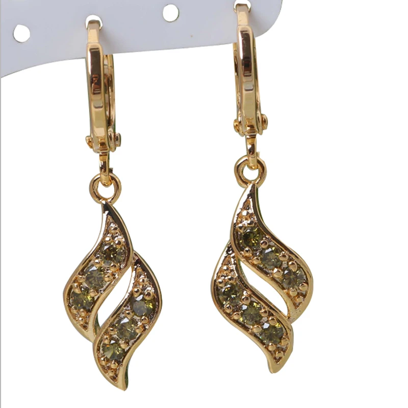 Новинка 2021 подарочные высококачественные серьги с золотым и зеленым фианитом