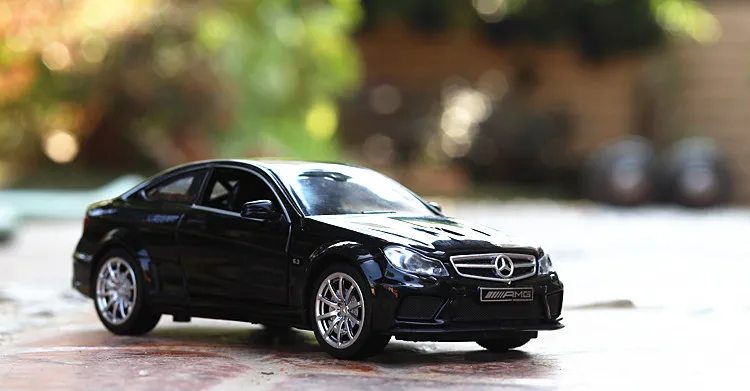 1:32 игрушечный автомобиль Benz C63 Металлический Игрушечный сплав автомобиль Diecasts& игрушечный Транспорт модель автомобиля Миниатюрная модель автомобиля игрушки для детей