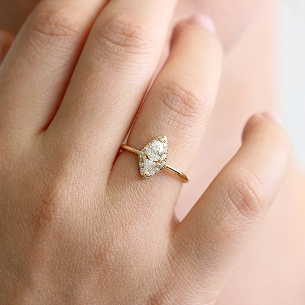 Триллион Cut 2 шт 4x4 мм 0.5CTW Moissanite lab Diamond Solitaire Обручальное кольцо Твердое 14K желтое