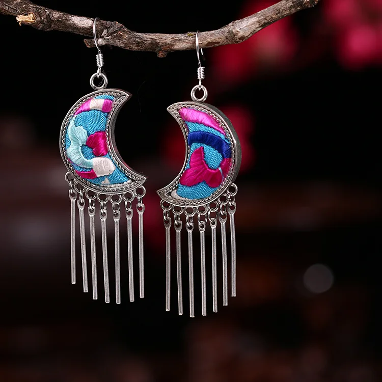 Серьги с бахромой и вышивкой в этническом стиле | Украшения аксессуары
