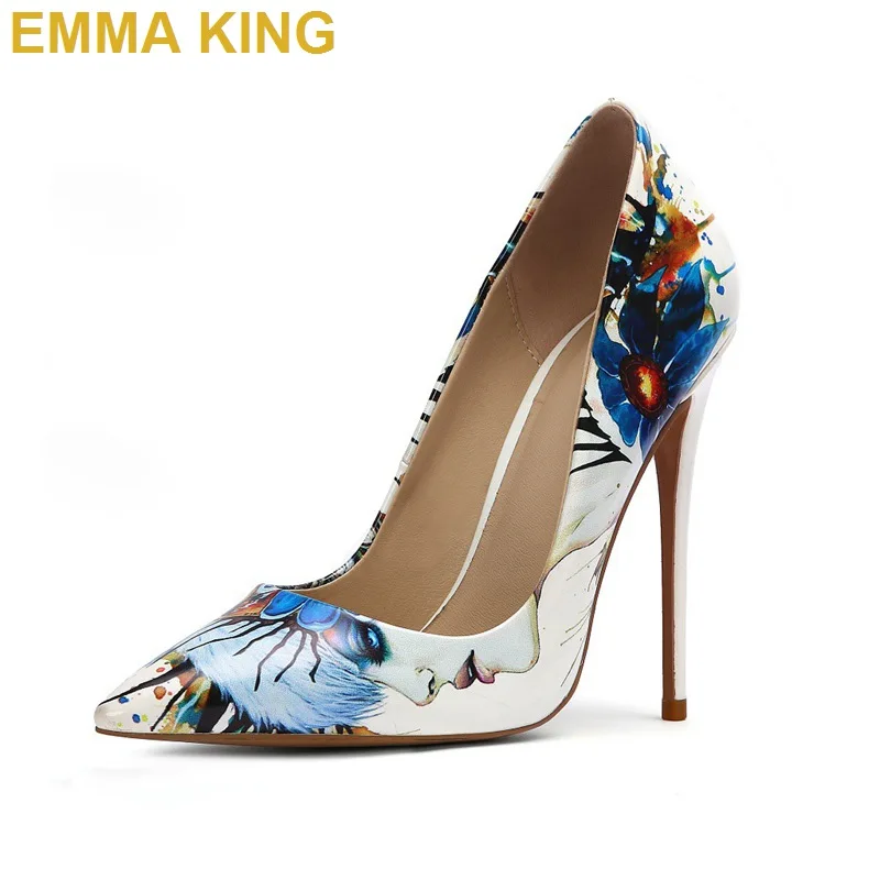 Модный принт Женские туфли лодочки с острым носком Цвет белый Высокие ботинки из