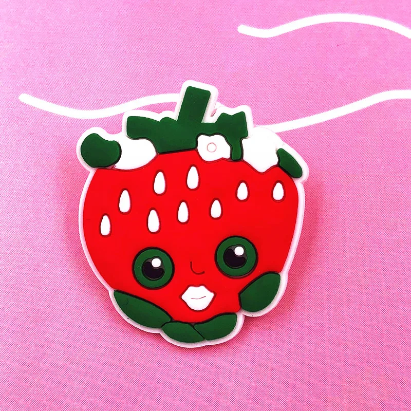 9PCS Kawaii Fruit Strawberry PVC Badges Pins Delicious Food Icon Buttons Clothes Bags Decoration Brooch |