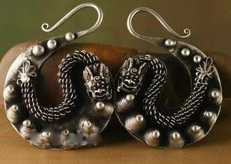 

Ethnic jewelry TRIBAL MIAO EARRINGS HAND Free shipping