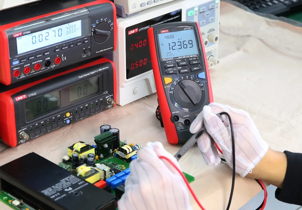 UNI-T A/M мультиметры UT71A UT71B UT71C UT71D UT71E Цифровой мультиметр true RMS RS232 интерфейс мультиметр автоматический диапазон удержания данных