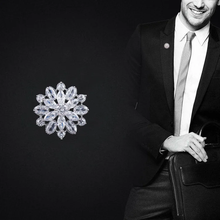 CINDY XIANG Cubic Zirconia Flower Brooches For Women And Men Unisex Wedding Coat Pin Copper Material Fashion Jewelry New Arrival