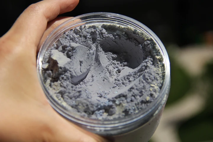 Светильник голубой фотохромный (УФ) пигмент меняется с прозрачного/белого